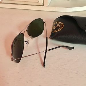 Ray-Ban Accessories - Polarized Cockpit Ray-Ban Aviators in Gunmetal Ray-Ban Accessories - Polarized Cockpit Ray-Ban Aviators in Gunmetal